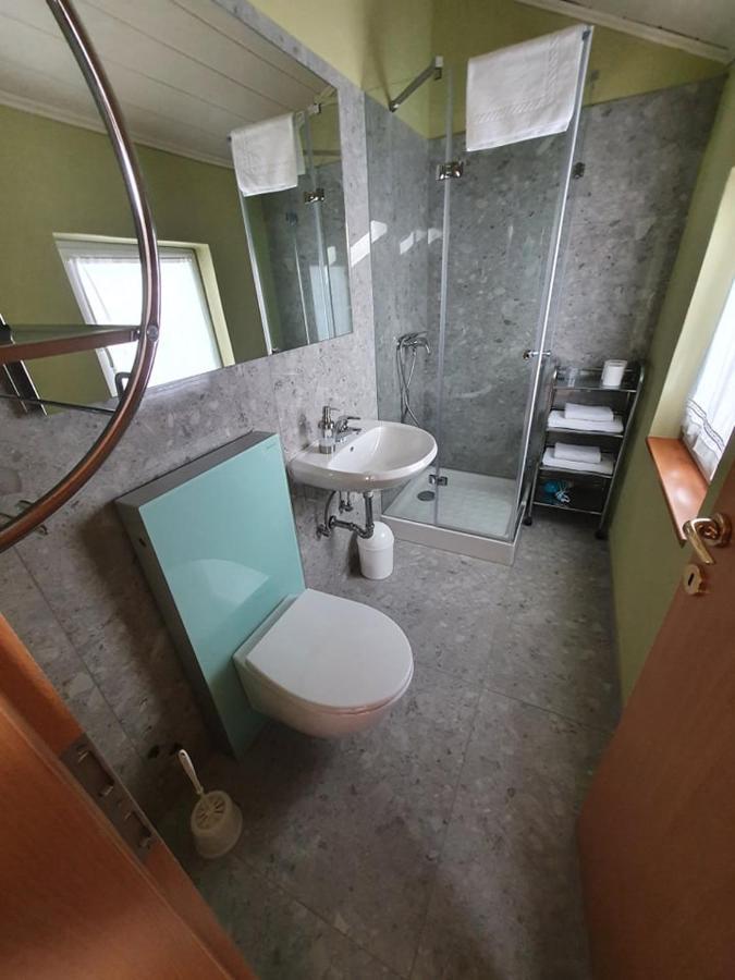 The Blue House Hotel Толмин Екстериор снимка
